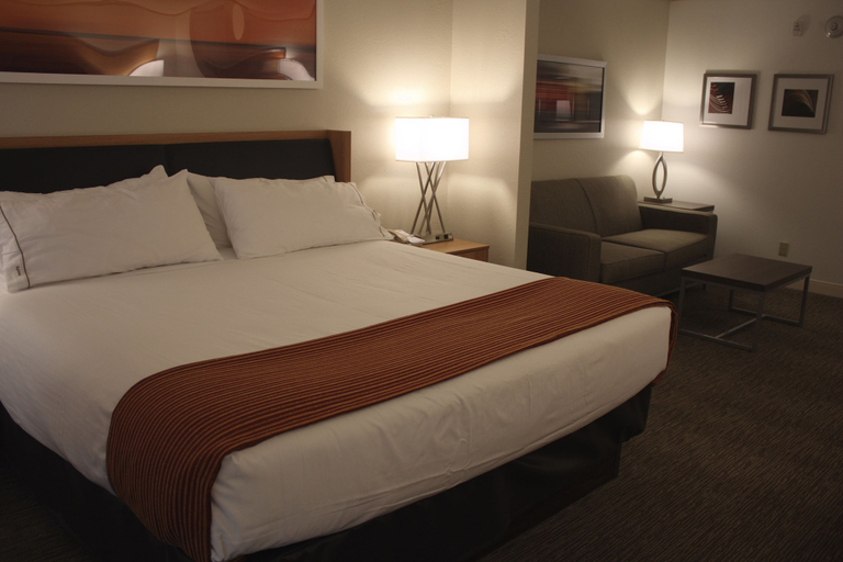 Bedroom 5, Holiday Inn Express MUNISING-LAKEVIEW by IHG, Alger