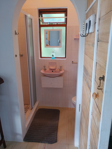 Bathroom 4, After8 B&B, Overberg