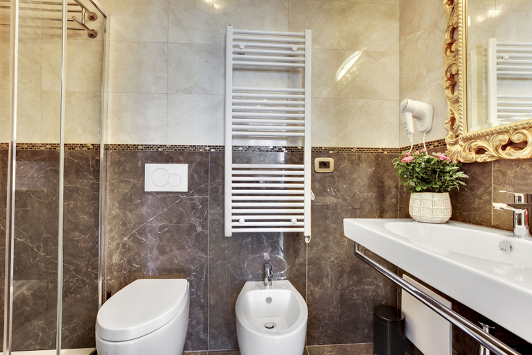 Bathroom 4, New Reiter Hotel, Venezia