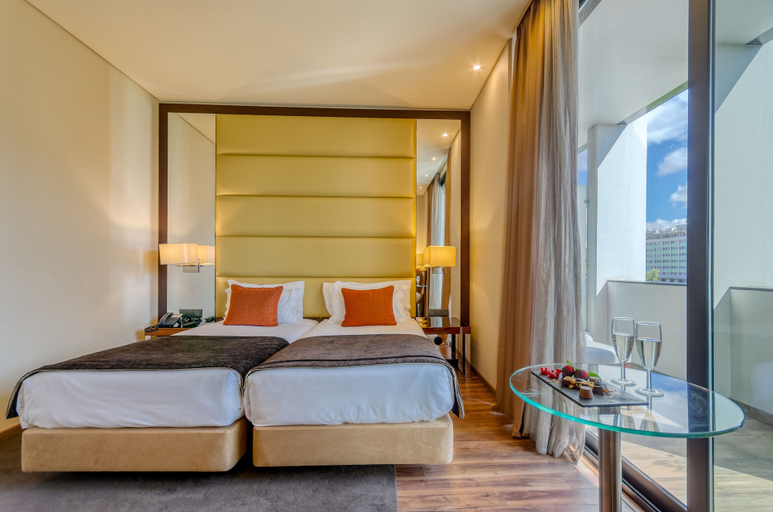 Bedroom 2, TURIM Av Liberdade Hotel, Lisbon