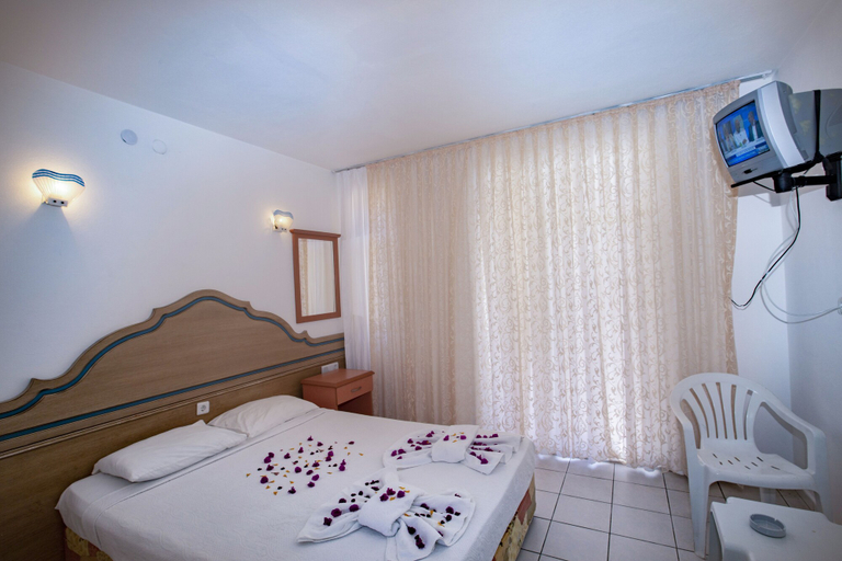Bedroom 2, Camyuva Motel, Kemer