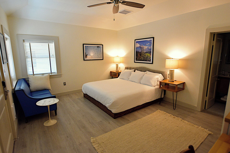 Bedroom 3, The Dixie Motel Brenham, Washington
