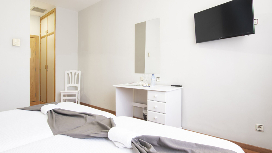 Bedroom 4, Hotel Isabel de Segura, Teruel
