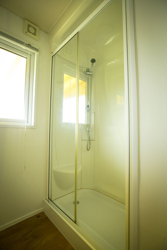 Bathroom 4, Holidaypark Duinhoeve, Tilburg