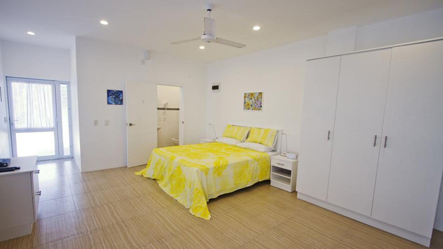 Bedroom 1, Seaside Beachfront Villas, Rorotonga