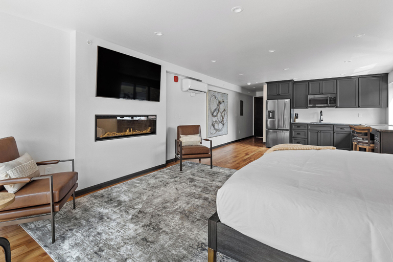 McGregor and Main Luxury Lofts, Pennington