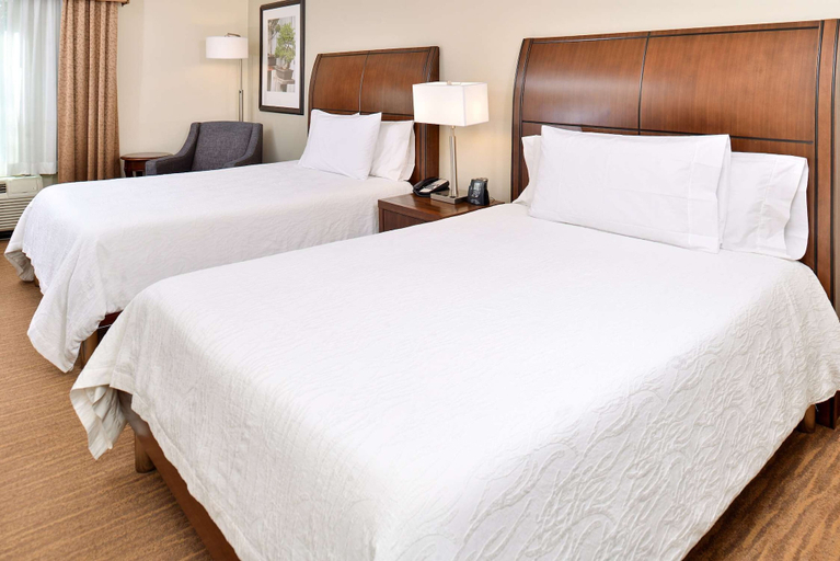 Bedroom 3, Hilton Garden Inn Dallas/Addison, Dallas