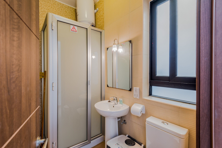 Bathroom 4, Blue Harbour Penthouse by Getaways Malta, Saint Paul's Bay