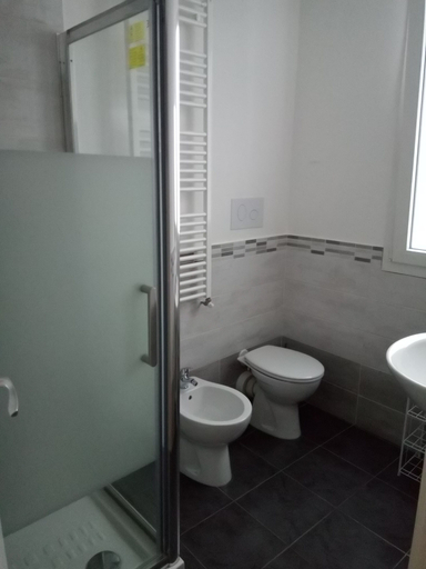 Bathroom 5, I Cavalieri di Malta, Palermo