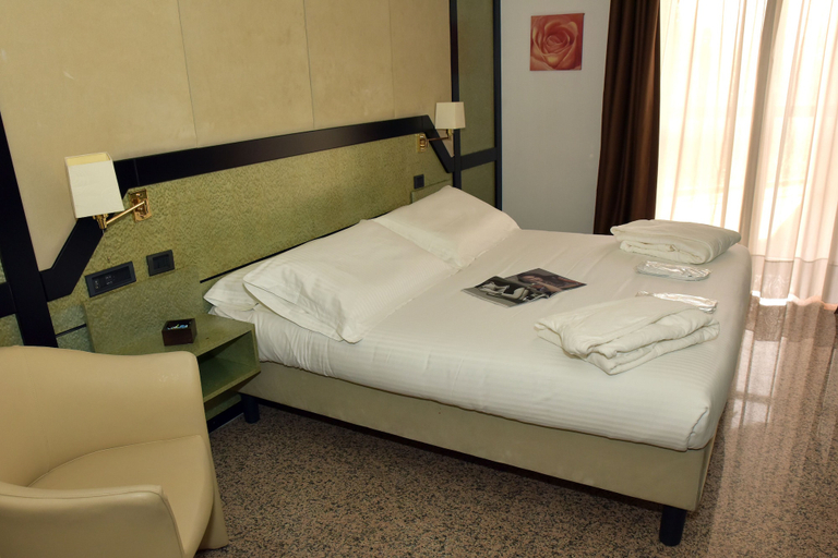 Bedroom 2, Hotel Diamante Corbetta, Milano