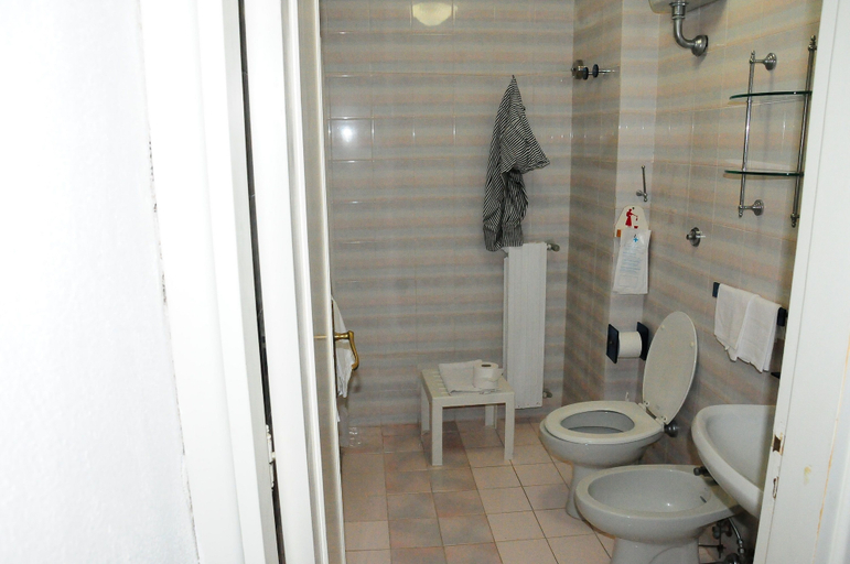 Bathroom 4, Hotel Belsole Ischia, Napoli