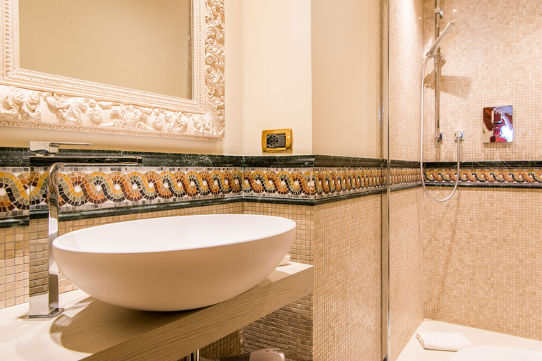 Bathroom 4, Hotel Santo Stefano, Venezia