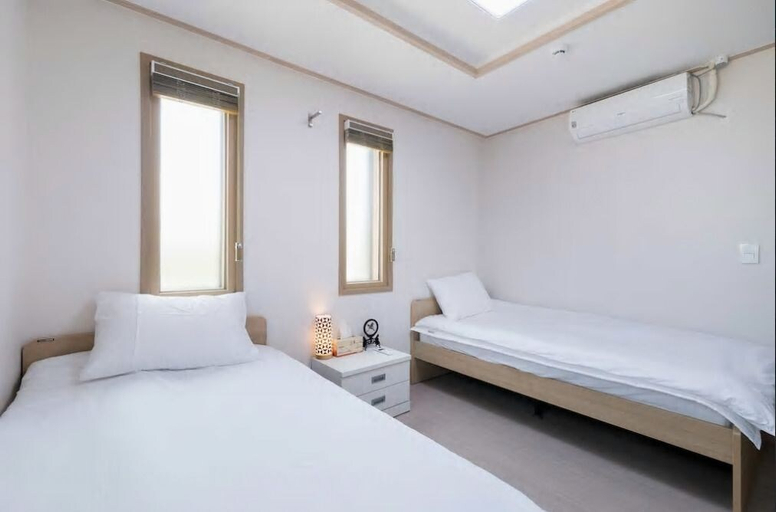 Bedroom 3, Hub Guest House, Jung