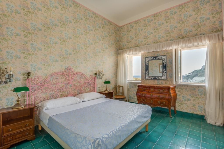 Bedroom 4, Hotel Torre dei Borboni, Latina