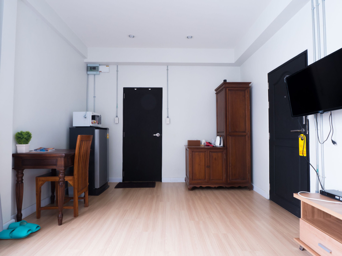 Others 4, Pann Residence, Bang Rak