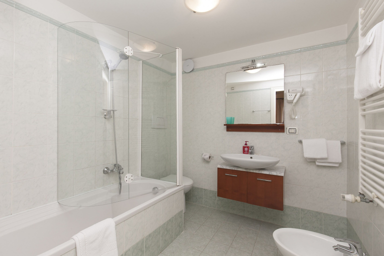 Bathroom 5, Casa del Melograno, Venezia