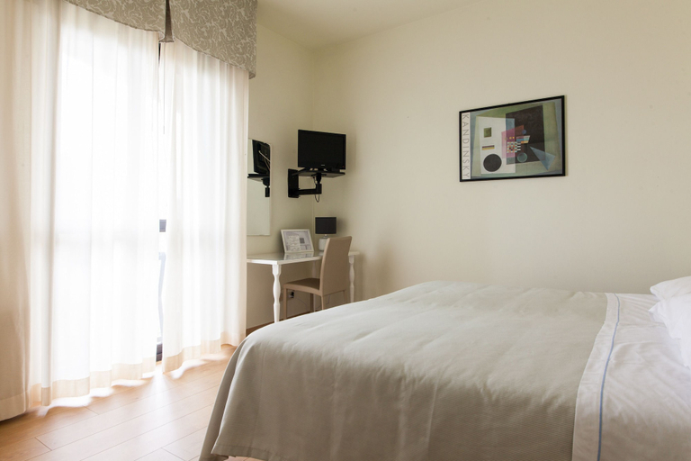 Bedroom 4, Hotel L'Approdo, Forli' - Cesena