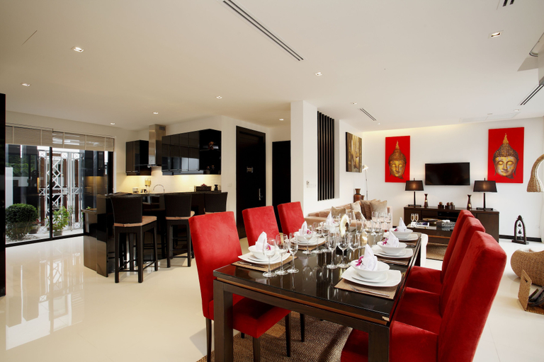 Food & Drinks 5, By The Lake Villas, Pulau Phuket