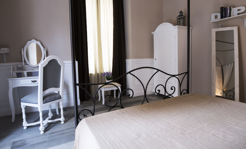 Bedroom 4, Dimora Partenopea, Napoli