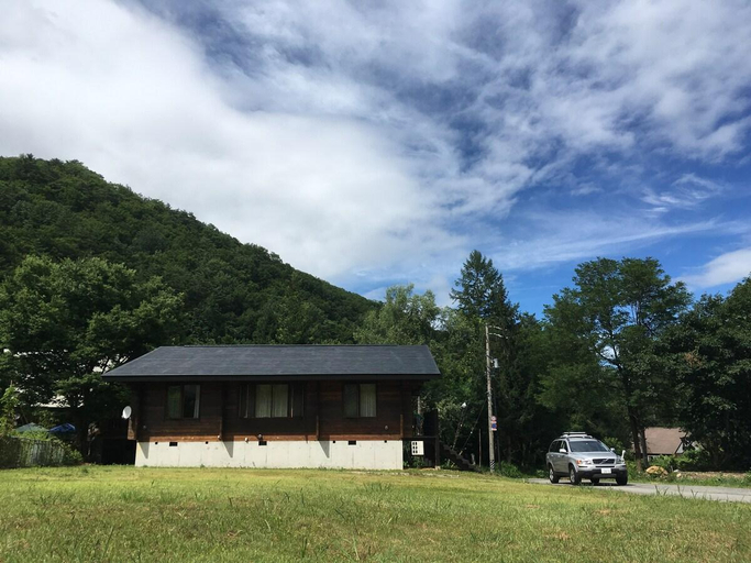 Others 3, Woodpecker Chaket|Amazing location with a CAR! !, Hakuba