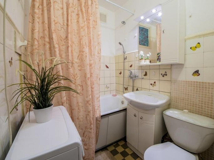 Bathroom, Apartment - Vernadskogo 79, Western