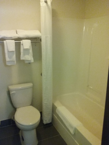 Bathroom 4, Comfort Inn Warren I-69, Huntington