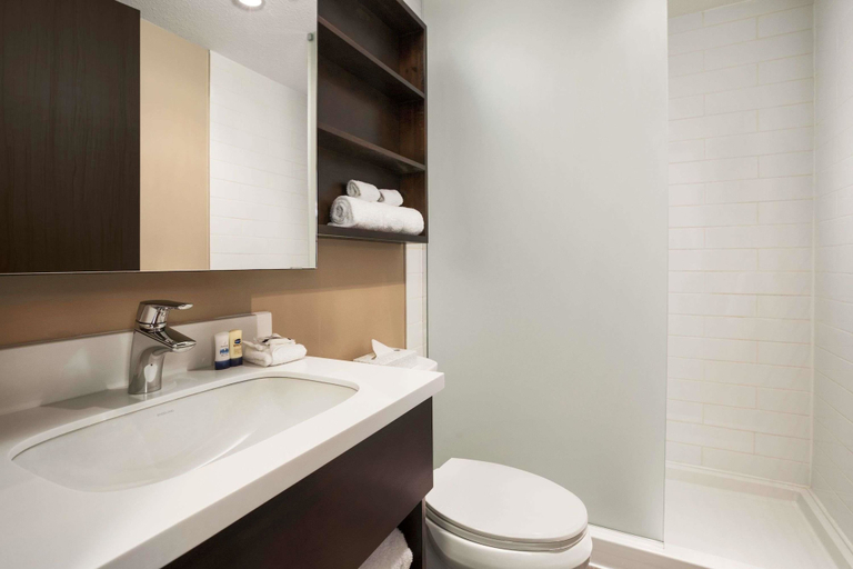 Bathroom 4, Microtel Inn & Suites by Wyndham Blackfalds Red Deer North, Division No. 8