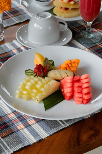 Food & Drinks 27