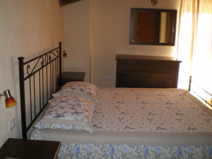Bedroom 3, Villa RosaMaria, Potenza