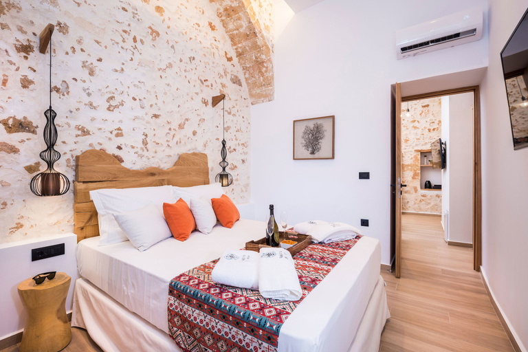 Bedroom 2, Madonna del Mare, Crete