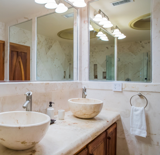 Bathroom 5, Belizean Cove Estates