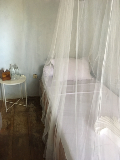 Bedroom 4, Bajo Sunset Hostel, West Manggarai