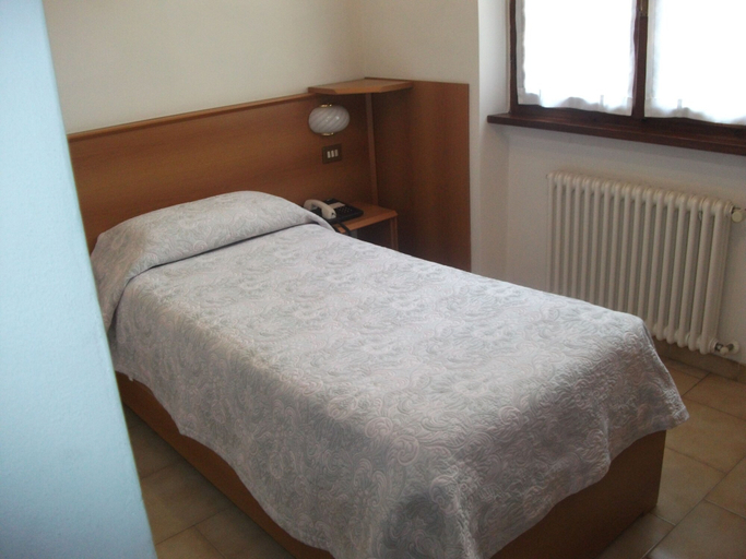 Bedroom 3, Albergo Breglia, Como