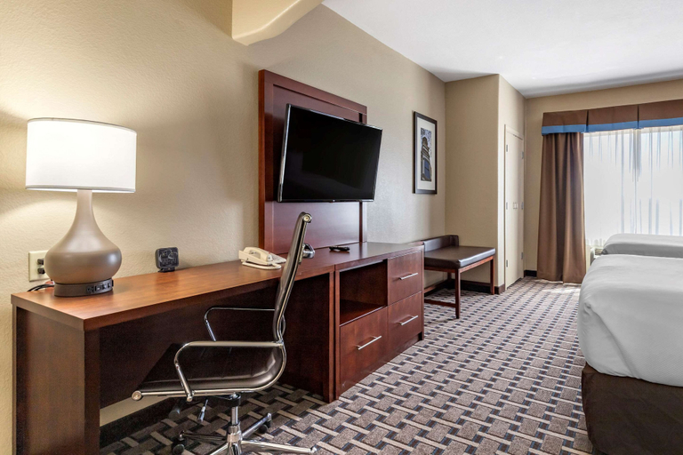 Bedroom 3, Comfort Suites Georgetown, Williamson