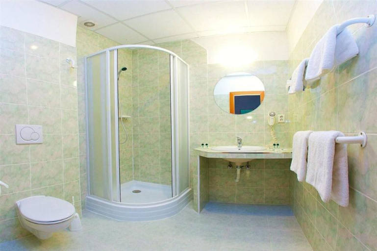 Bathroom 3, Hotel Merkur - Czech Leading Hotels, Praha 7