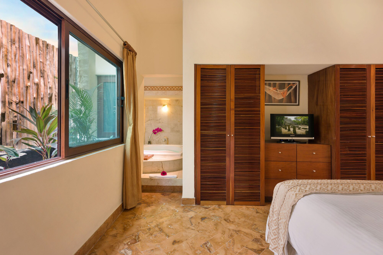 Bathroom 4, Porto Playa Condo Hotel & Beachclub, Cozumel