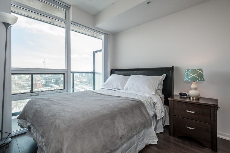 Bedroom 4, Life Suites Soho 2 Bed - 2 Bath CN Tower View, Toronto
