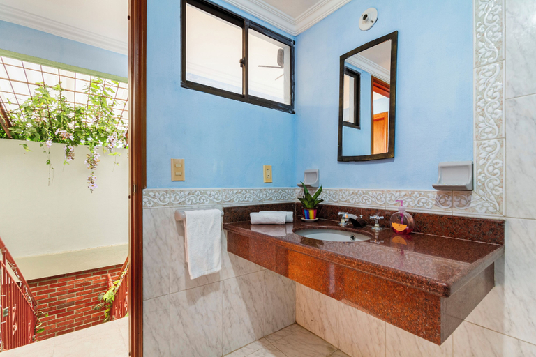 Bathroom 3, Hostal Cartagonova, Cartagena de Indias