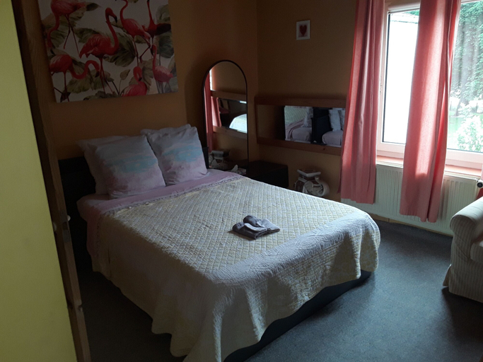 Bedroom 3, Le Chanteraine, Namur