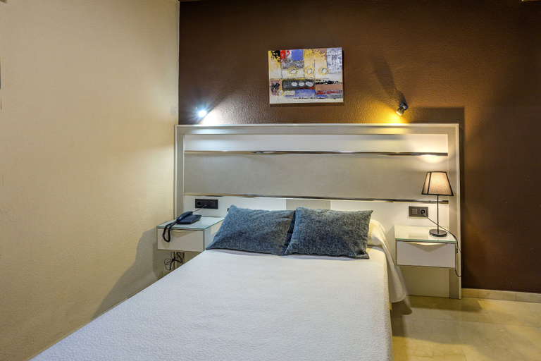 Bedroom 3, Hotel Navarro, Ciudad Real