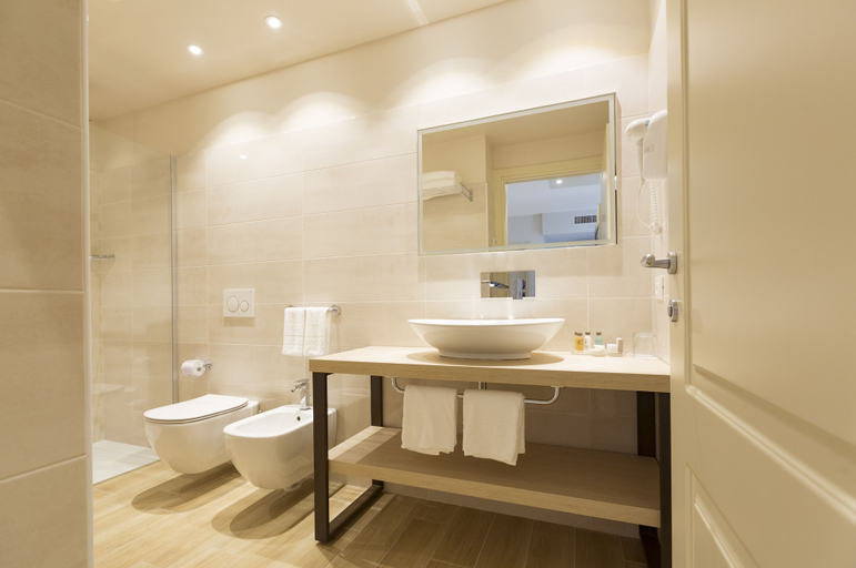 Bathroom 4, Villa Garuti, Brescia