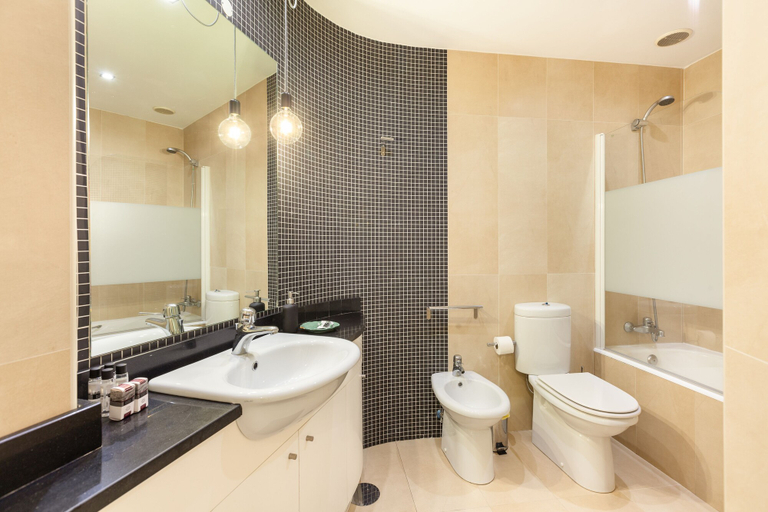 Bathroom 4, D&S - Ribeira Premium Apartments, Porto