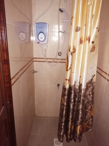 Bathroom 3, Gracious Apartment, Westlands