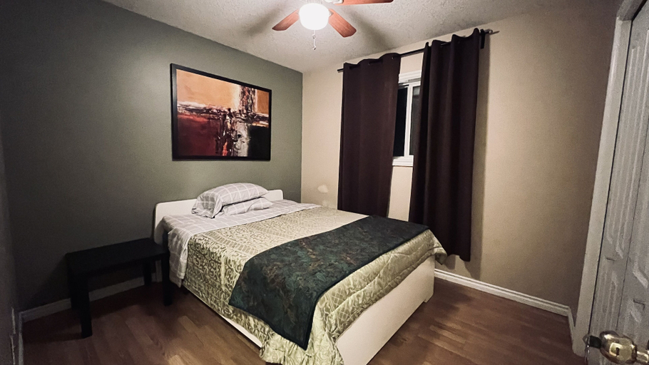 Bedroom 2, Central Edmonton Private Rooms, Division No. 11