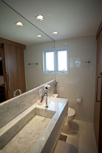Bathroom 5, Monte Pascoal Praia Hotel, Salvador