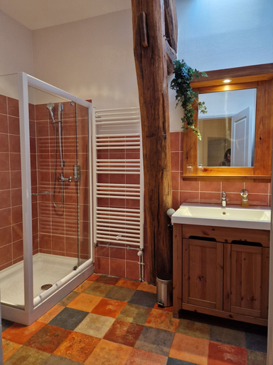 Bathroom 5, Ferme D'Orsonville, Seine-et-Marne