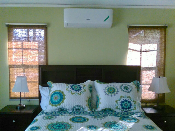 Bedroom 3, Sweet Blossoms
