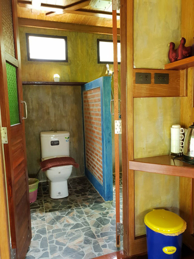 Bathroom 5, Baan Suan Hill Resort, Ban Ta Khun