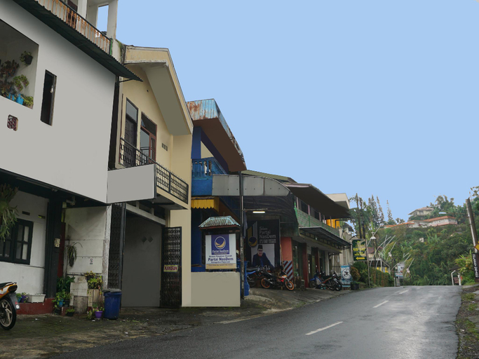 Others 3, OYO Life 92087 Griya Nurainy, Pasuruan