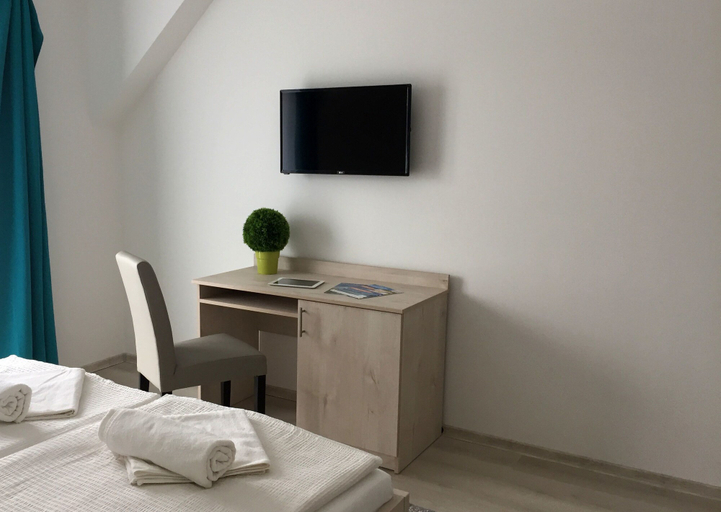 Bedroom 2, Hotel Aqua, Komárom